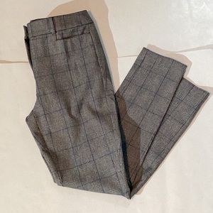 LOFT high waist, skinny ankle trousers, scotch plaid in black,blue& white, sz 6